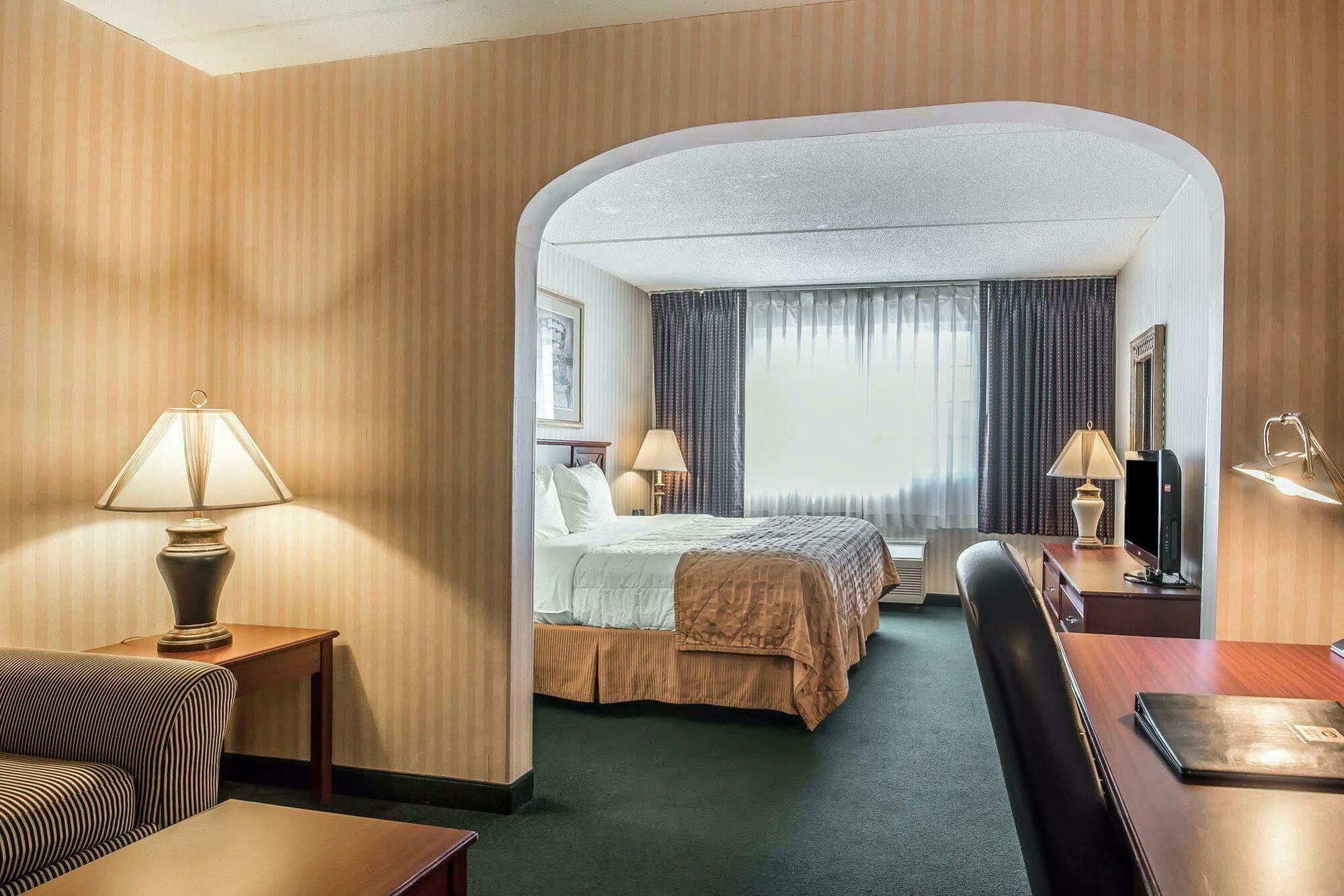 The Marx Hotel - Downtown - University Area Oneonta Kültér fotó