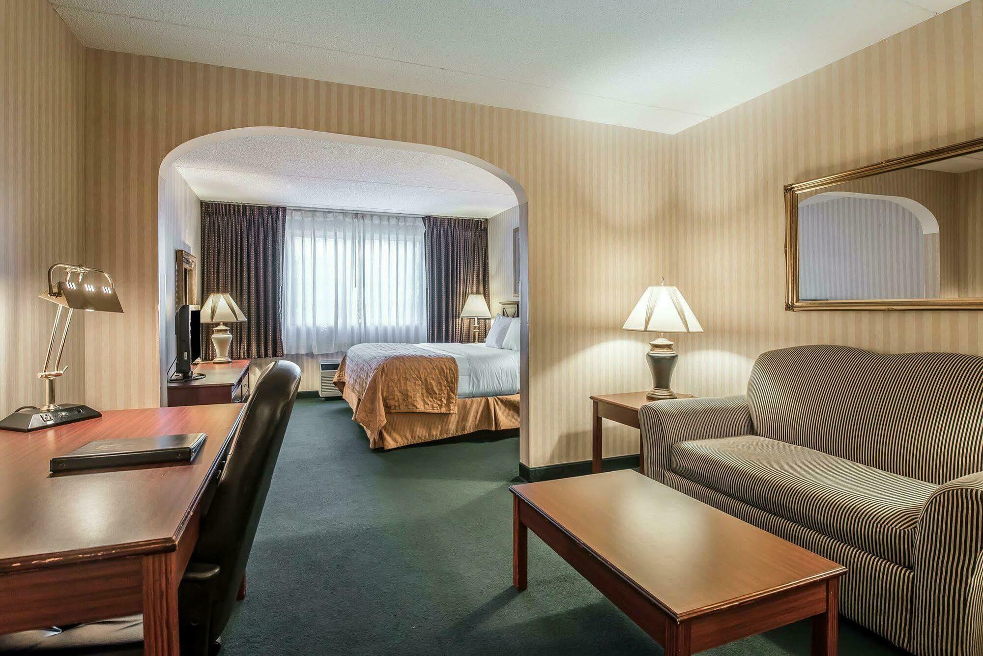 The Marx Hotel - Downtown - University Area Oneonta Kültér fotó